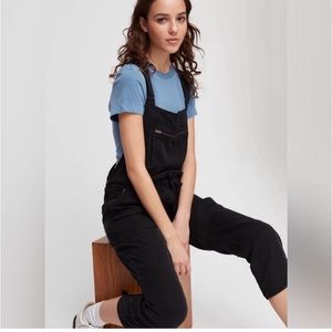 Aritzia Wilfred Free Valletta Black Overalls Cropped